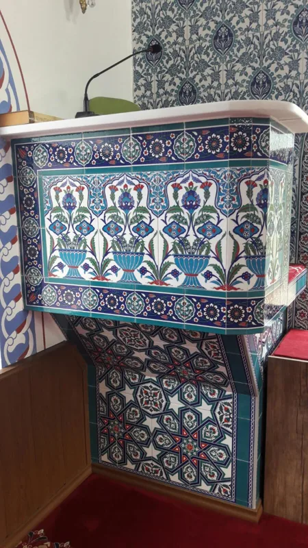 Çini Kürsü 18